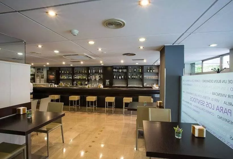 בית מלון כפרי Zentral Ramiro I