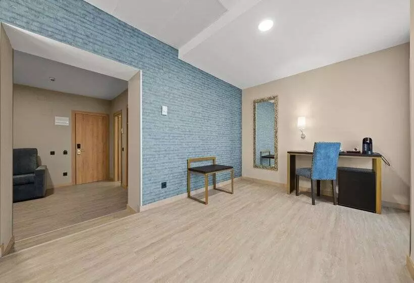 בית מלון כפרי Zentral Ramiro I