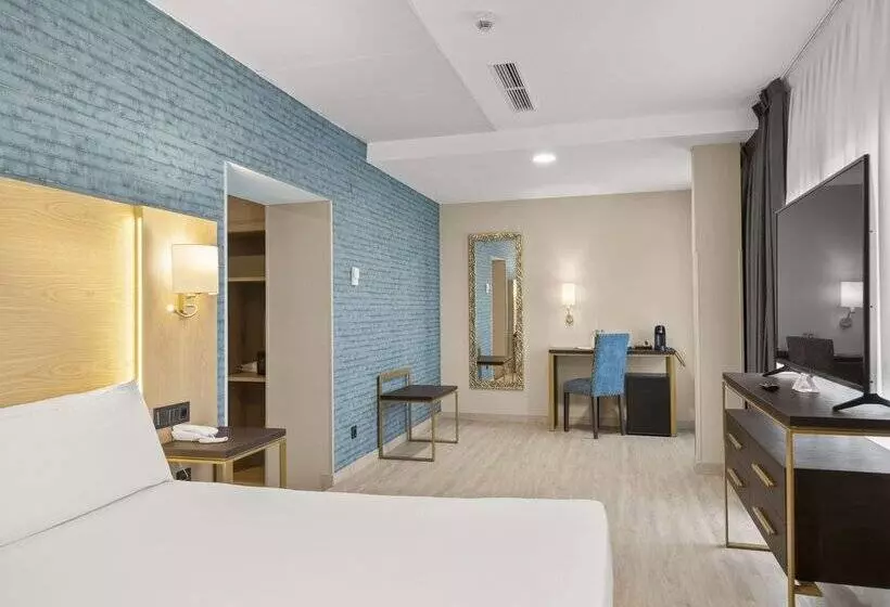 בית מלון כפרי Zentral Ramiro I