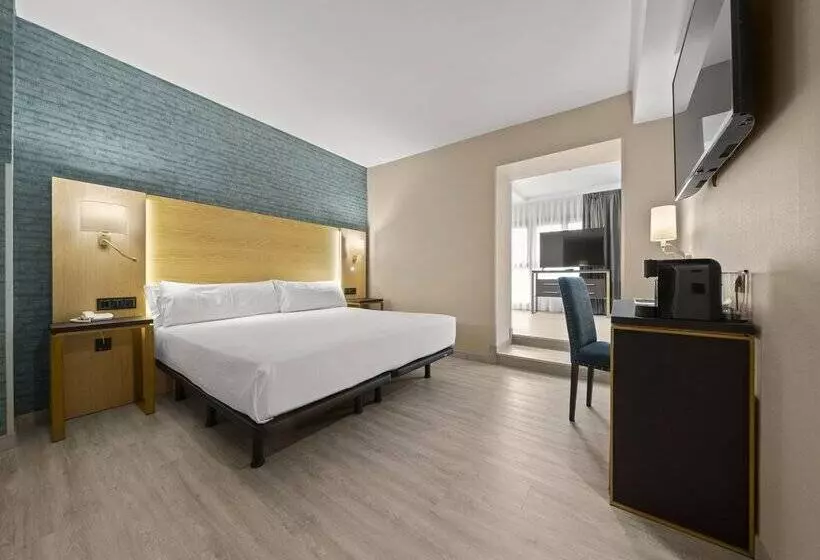 בית מלון כפרי Zentral Ramiro I