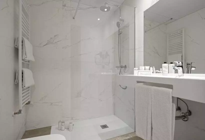 בית מלון כפרי Zentral Ramiro I