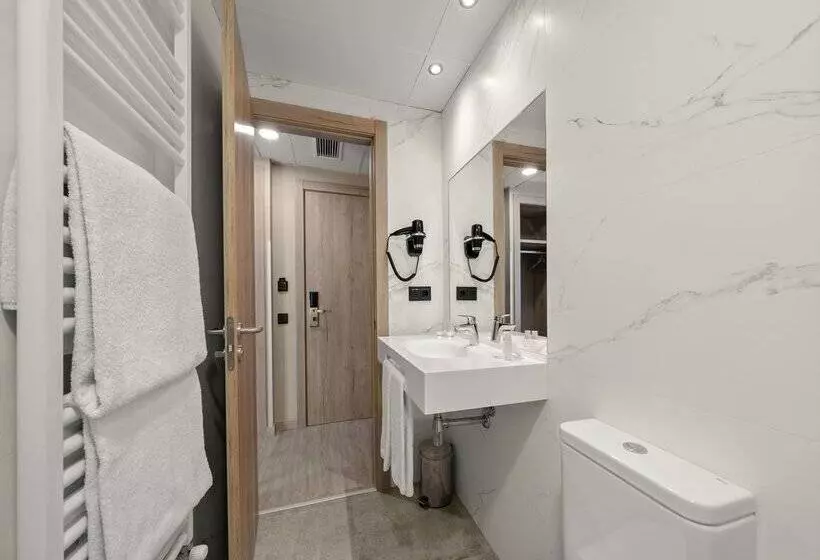 בית מלון כפרי Zentral Ramiro I