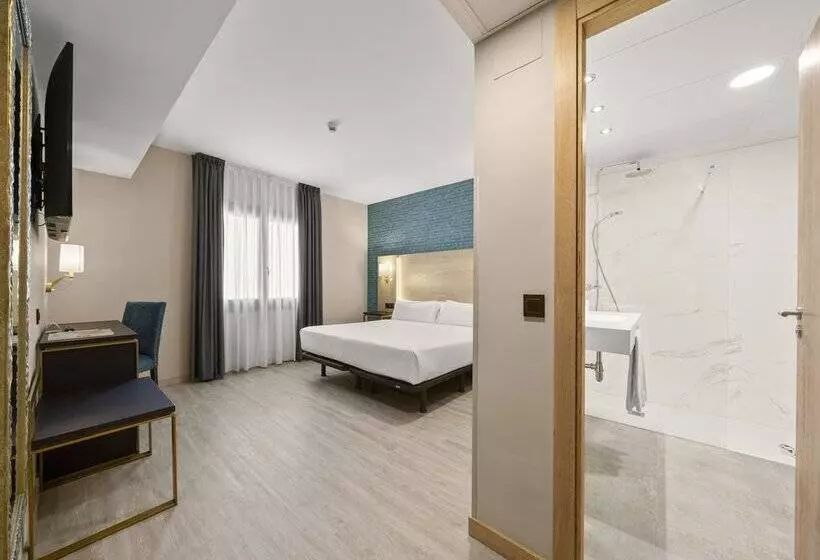 בית מלון כפרי Zentral Ramiro I