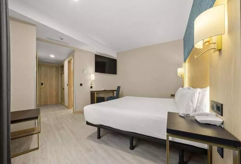 בית מלון כפרי Zentral Ramiro I