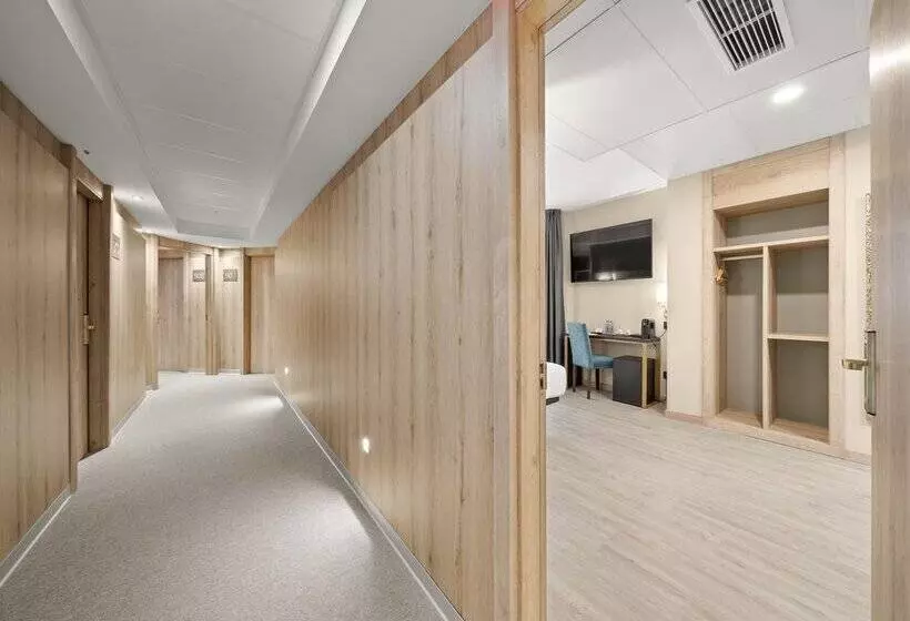 בית מלון כפרי Zentral Ramiro I