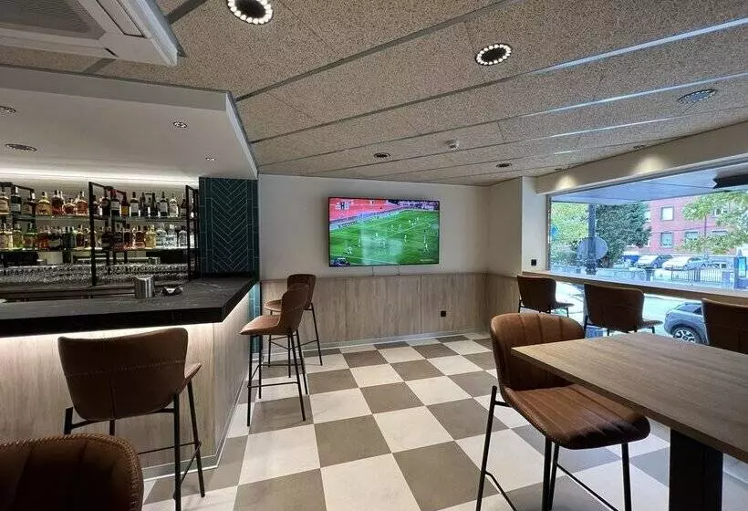 בית מלון כפרי Zentral Ramiro I