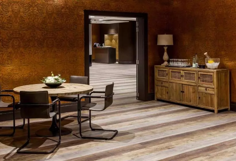 Отель Catalonia Barcelona Plaza