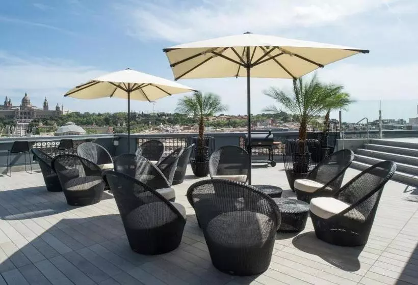 Отель Catalonia Barcelona Plaza