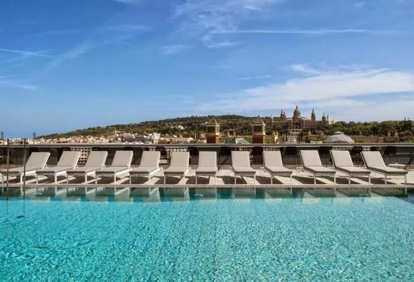 Отель Catalonia Barcelona Plaza
