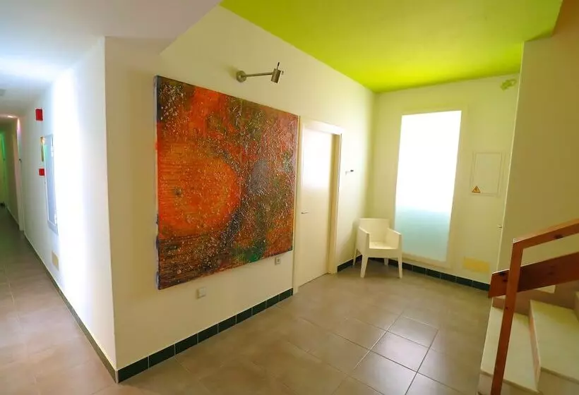 ホテル Es Mitjorn