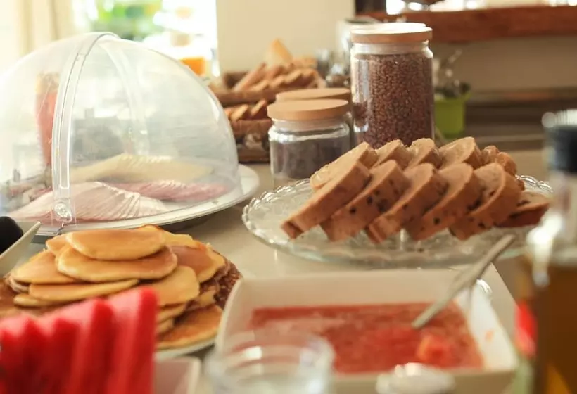 ホテル Es Mitjorn