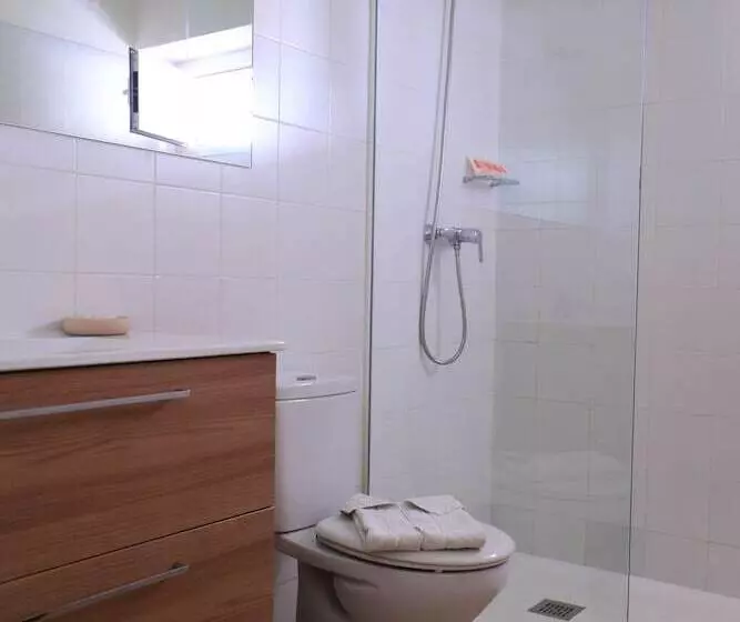 ホテル Es Mitjorn