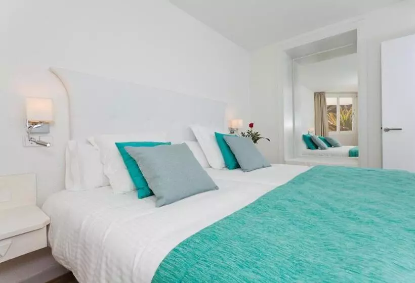 酒店 Fergus Style Cala Blanca Suites