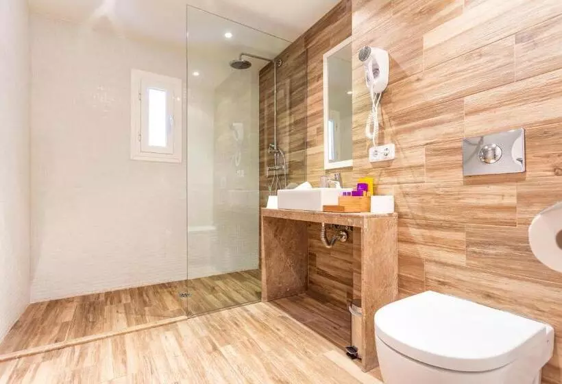 酒店 Fergus Style Cala Blanca Suites