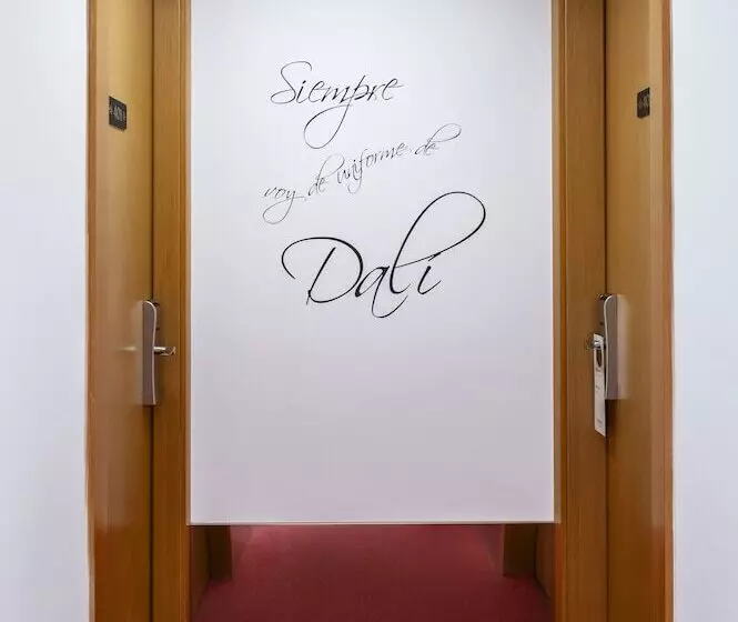 בית מלון כפרי Hesperia Barcelona Barri Gòtic