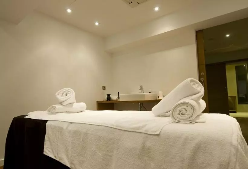 Las Gaviotas Suites Hotel & Spa