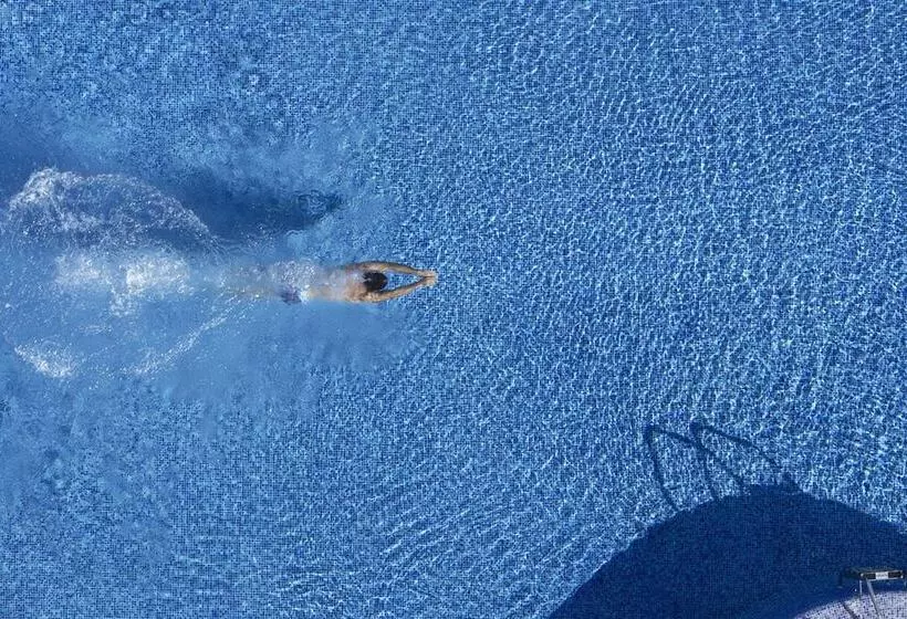 Las Gaviotas Suites Hotel & Spa