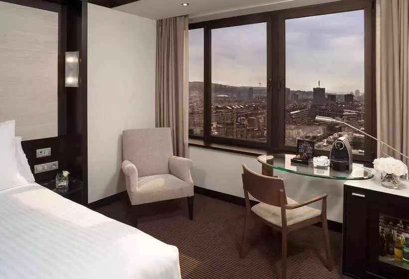 Отель Melia Barcelona Sarriá