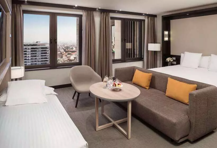 Отель Melia Barcelona Sarriá