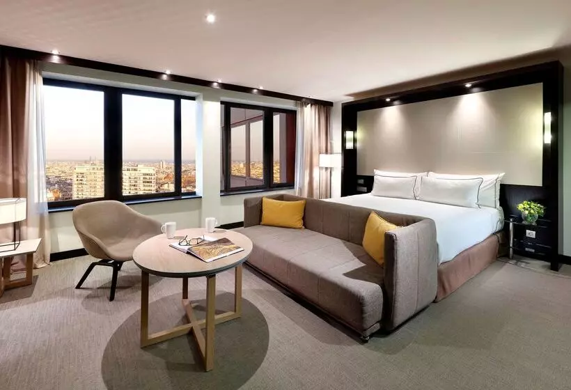 Отель Melia Barcelona Sarriá