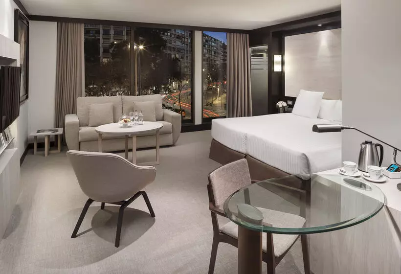 Отель Melia Barcelona Sarriá