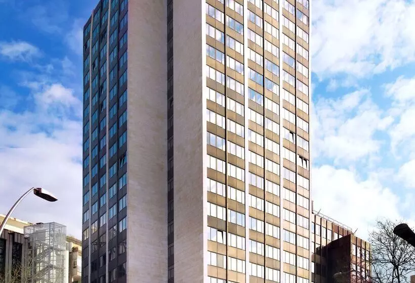 Отель Melia Barcelona Sarriá