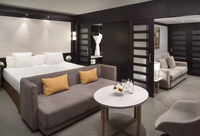 Отель Melia Barcelona Sarriá