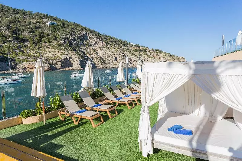 Palladium Hotel Cala Llonga - Adults Only