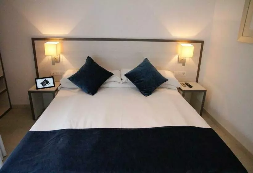 בית מלון כפרי Parrots Sitges