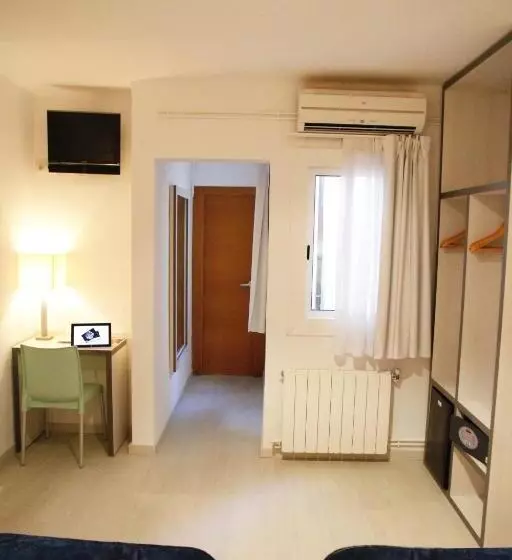 בית מלון כפרי Parrots Sitges