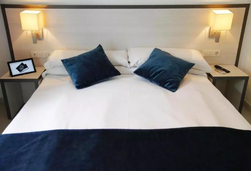 בית מלון כפרי Parrots Sitges