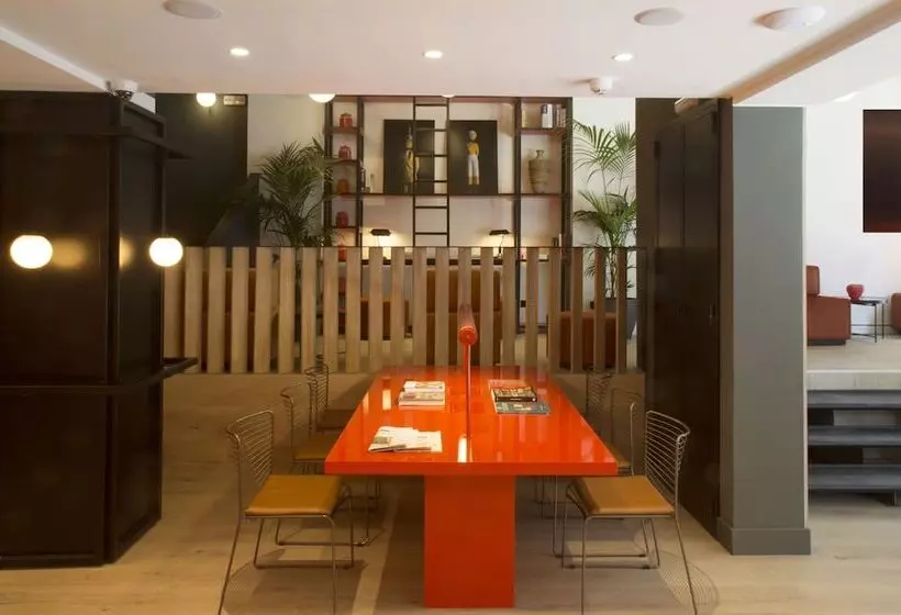 Отель Chic&basic Reding