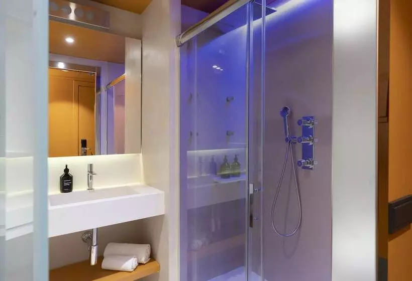 Отель Chic&basic Reding