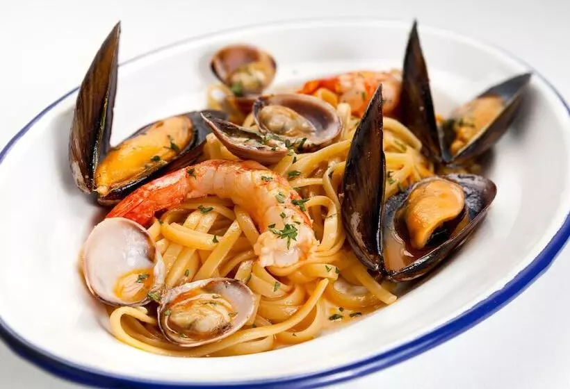 Отель Royal Ramblas