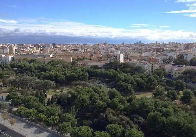 فندق Turia Valencia