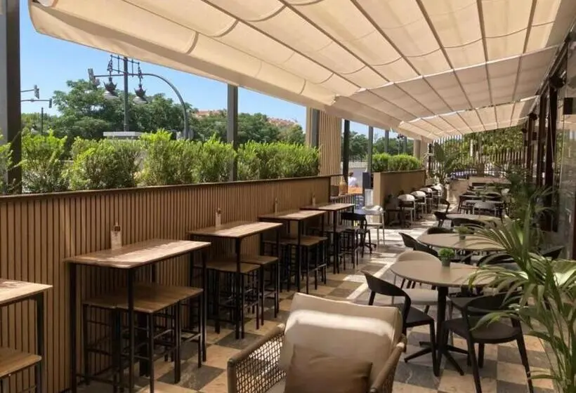 ホテル Turia Valencia