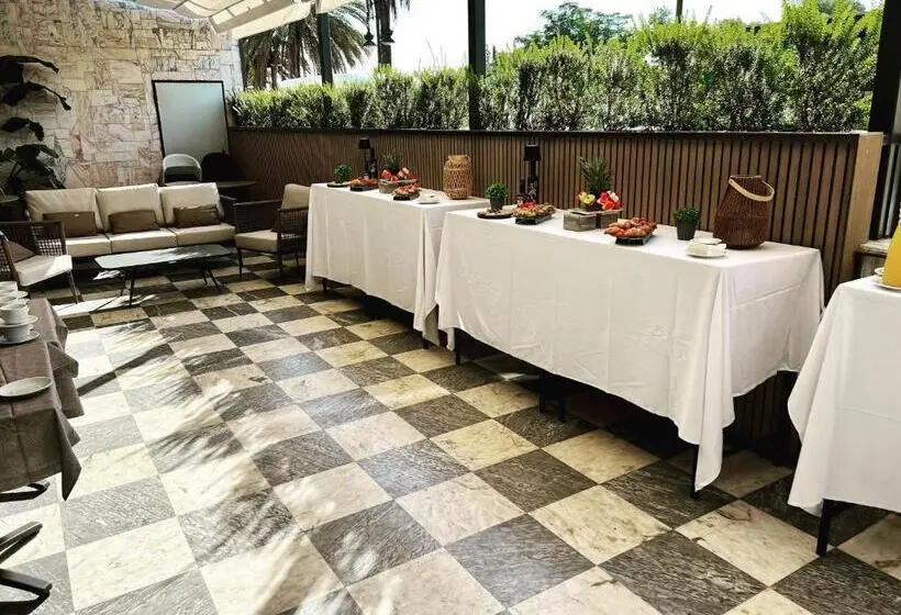 ホテル Turia Valencia