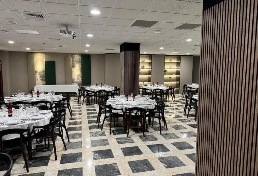 ホテル Turia Valencia