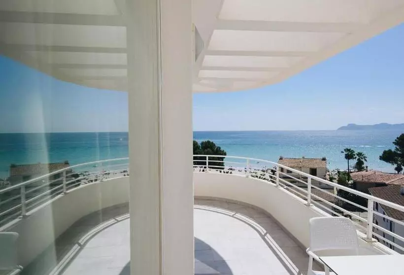 Ivory Playa Sports & Spa