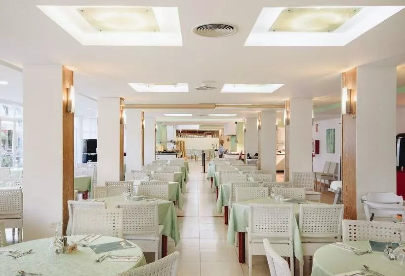 Ivory Playa Sports & Spa