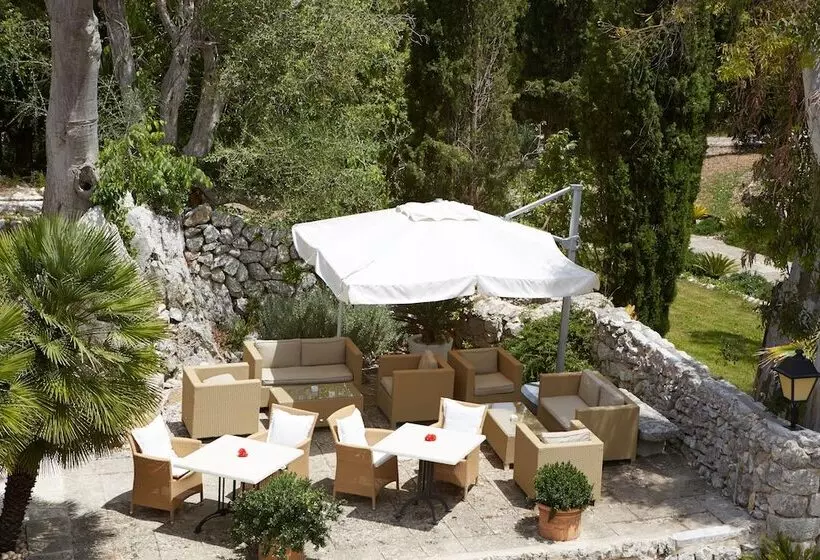 L’hermitage Hotel & Spa