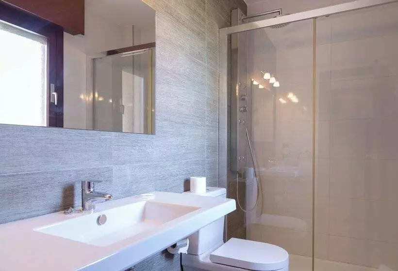 Apartamentos Los Arces