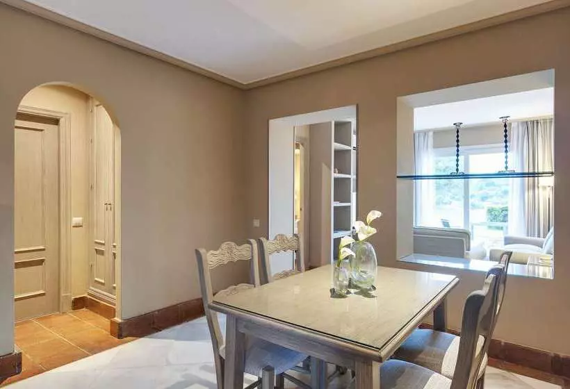 Otel Barcelo Montecastillo Golf