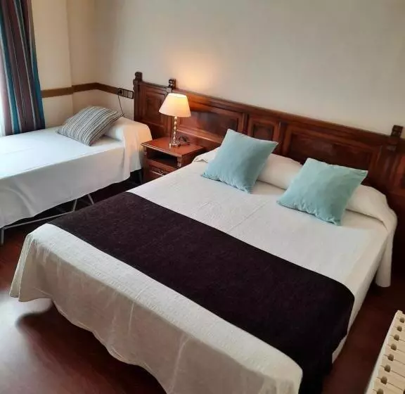 Отель Edelweiss