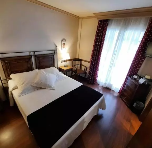 Отель Edelweiss