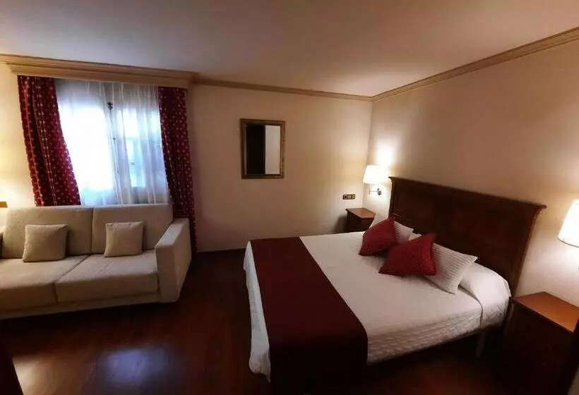 Отель Edelweiss