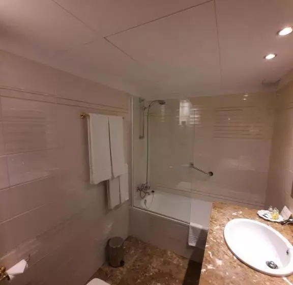 Отель Edelweiss