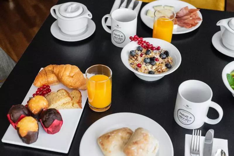 هتل Eurostars Atlantico