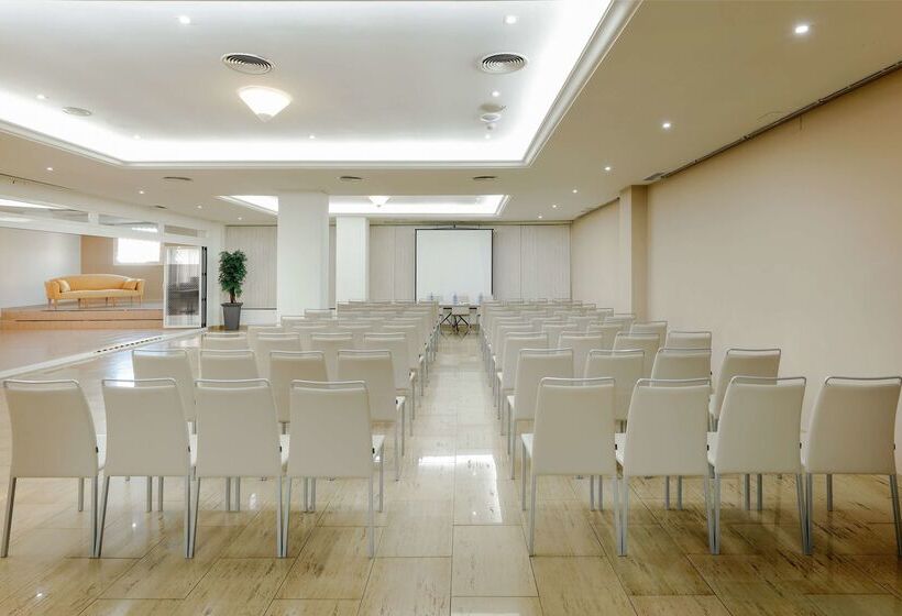 هتل Hesperia Cordoba