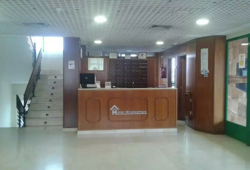 فندق Miralcampo